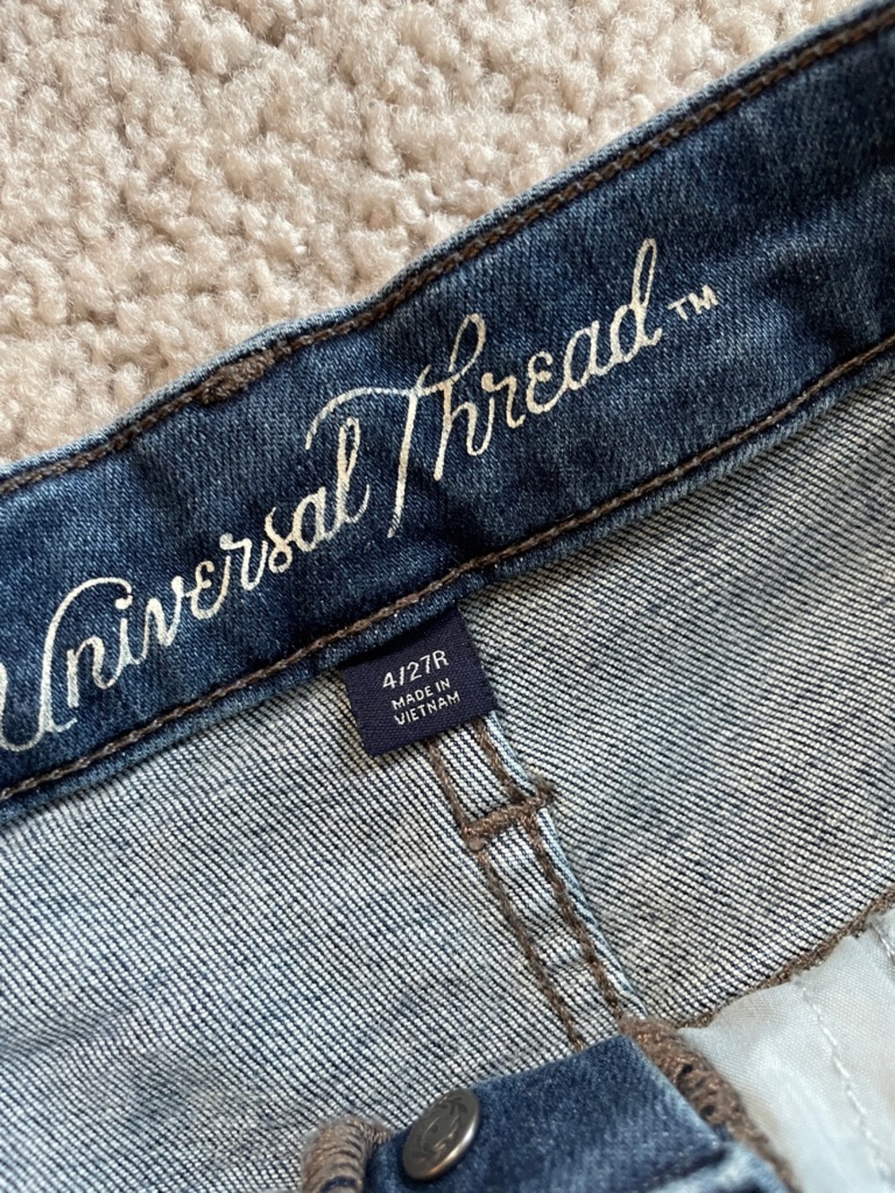 Universal Thread Dark Blue Denim Button-Fly High Rise Skinny Jeans Size 4 / 27 R - Picture 2 of 14